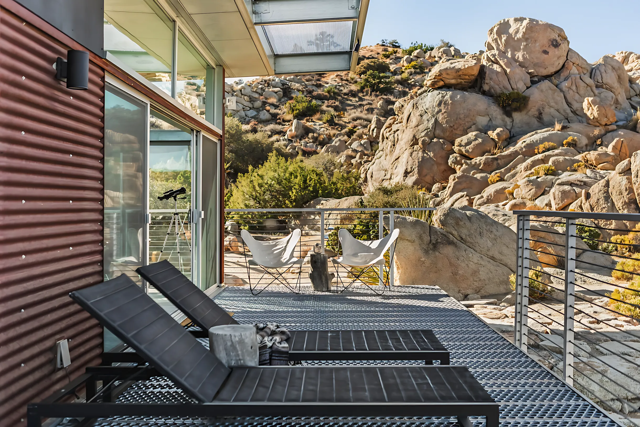 Wander High Desert Boulders #29