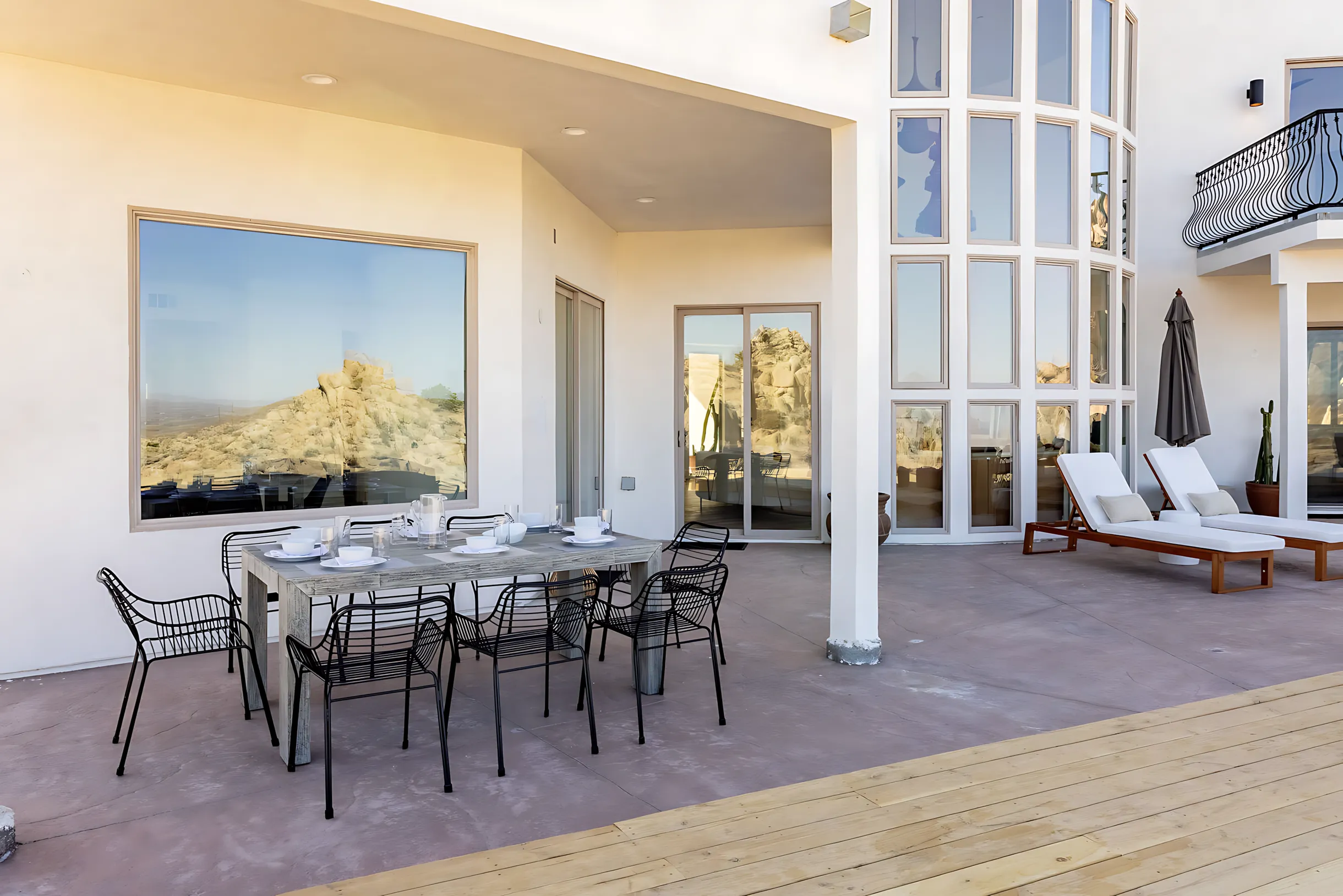 Wander Joshua Tree Estate #23