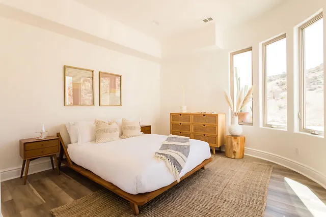 Bedroom 3 image 1