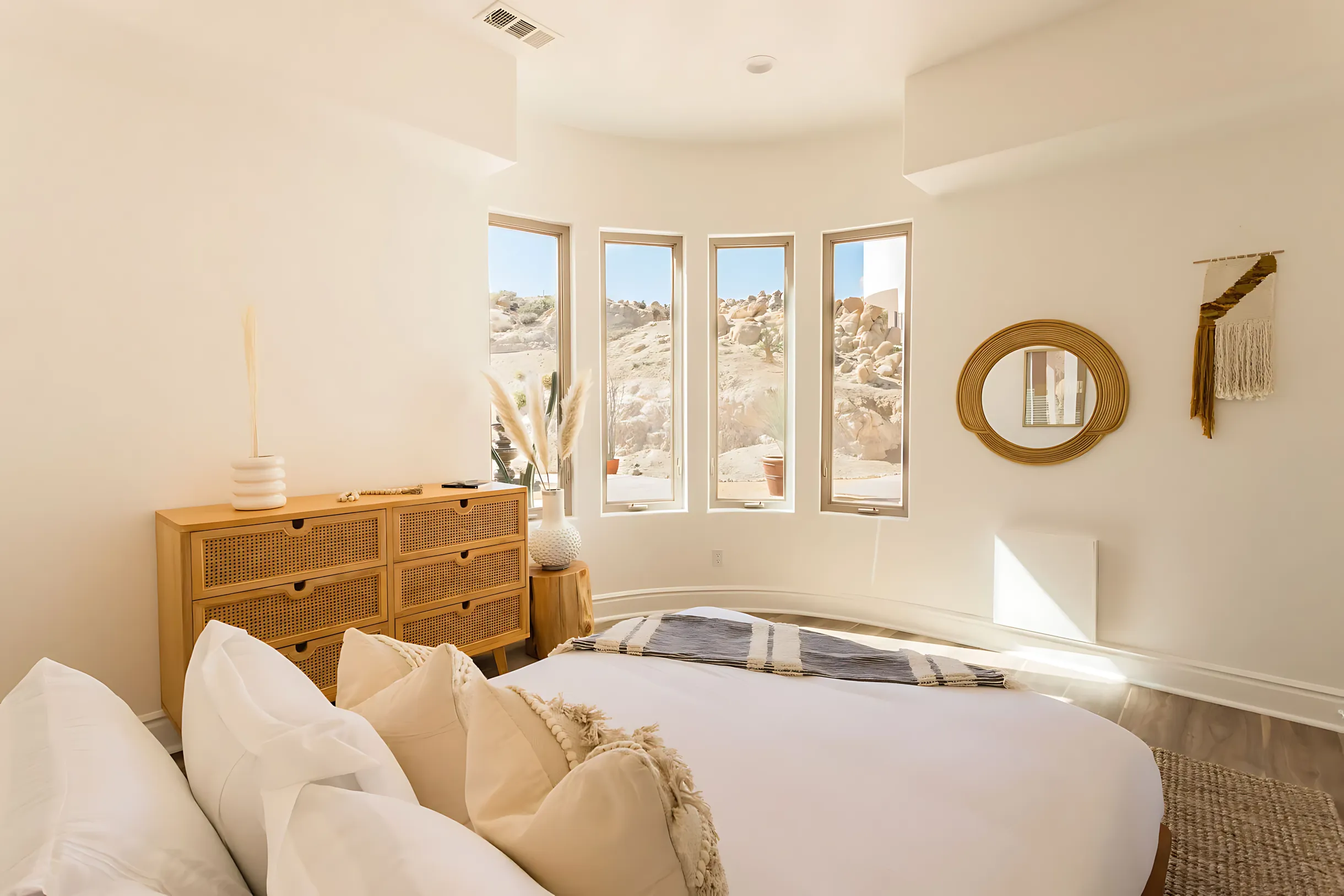 Wander Joshua Tree Estate #26