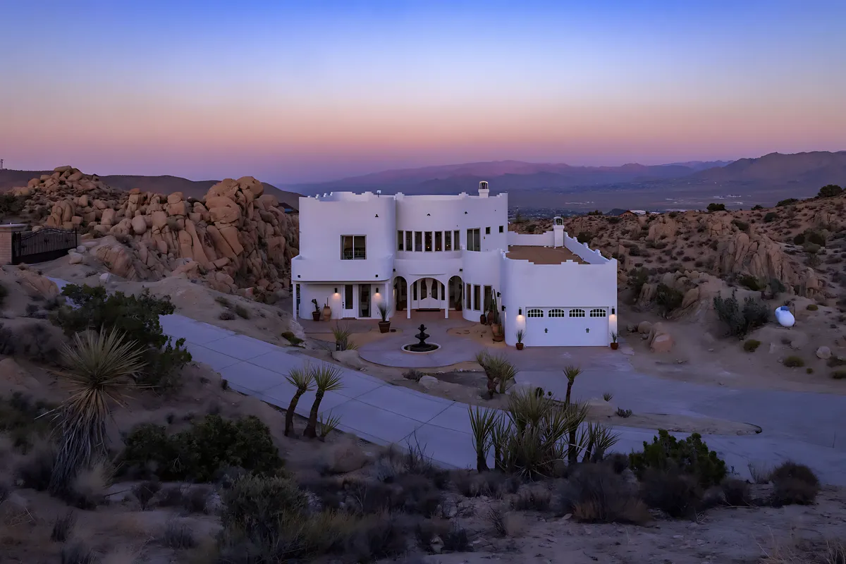 Wander Joshua Tree Estate