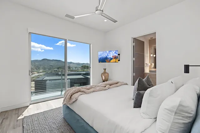 Bedroom 1 image 1