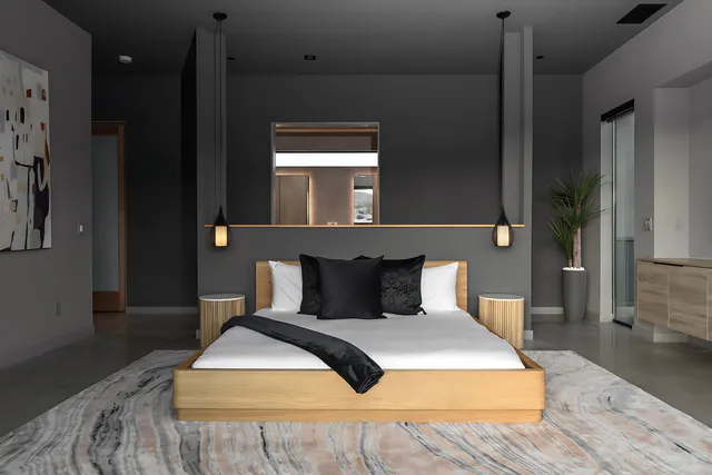 Bedroom 1 image 1