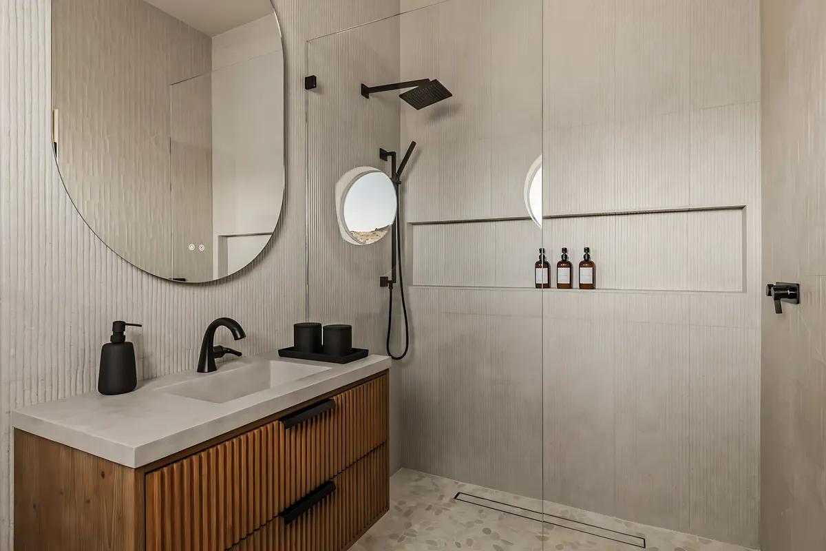 Wander Joshua Tree Solace