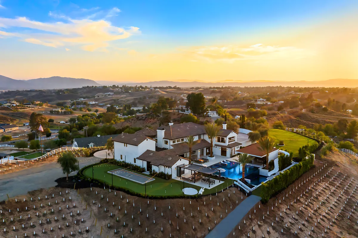 Wander Temecula Estate