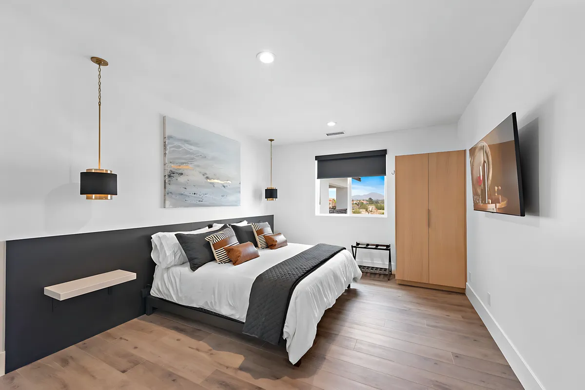 Bedroom 5 image