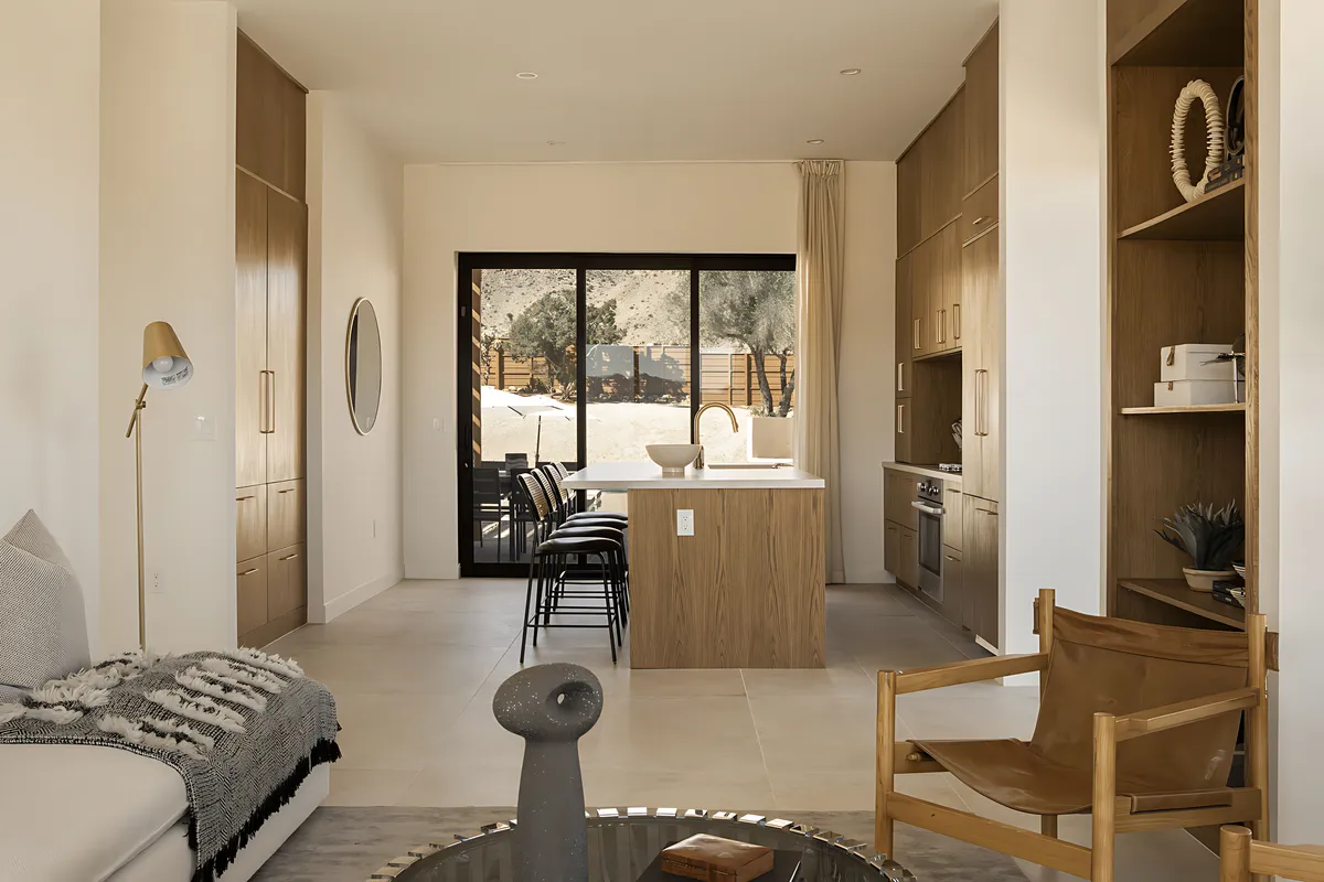 Wander Joshua Tree Highlands