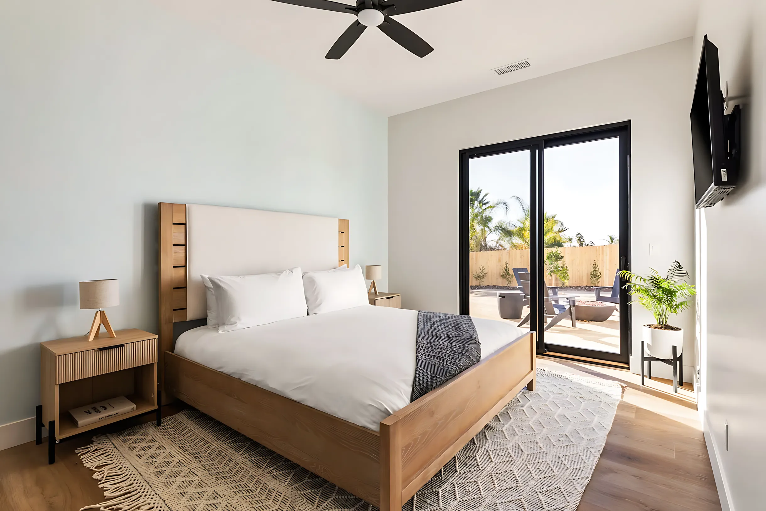 Wander Temecula Village #13