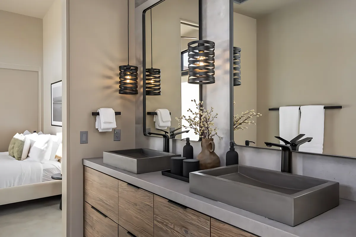 Wander Joshua Tree Peaks