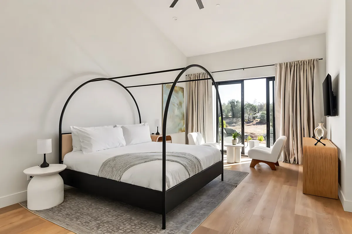 Bedroom 3 image