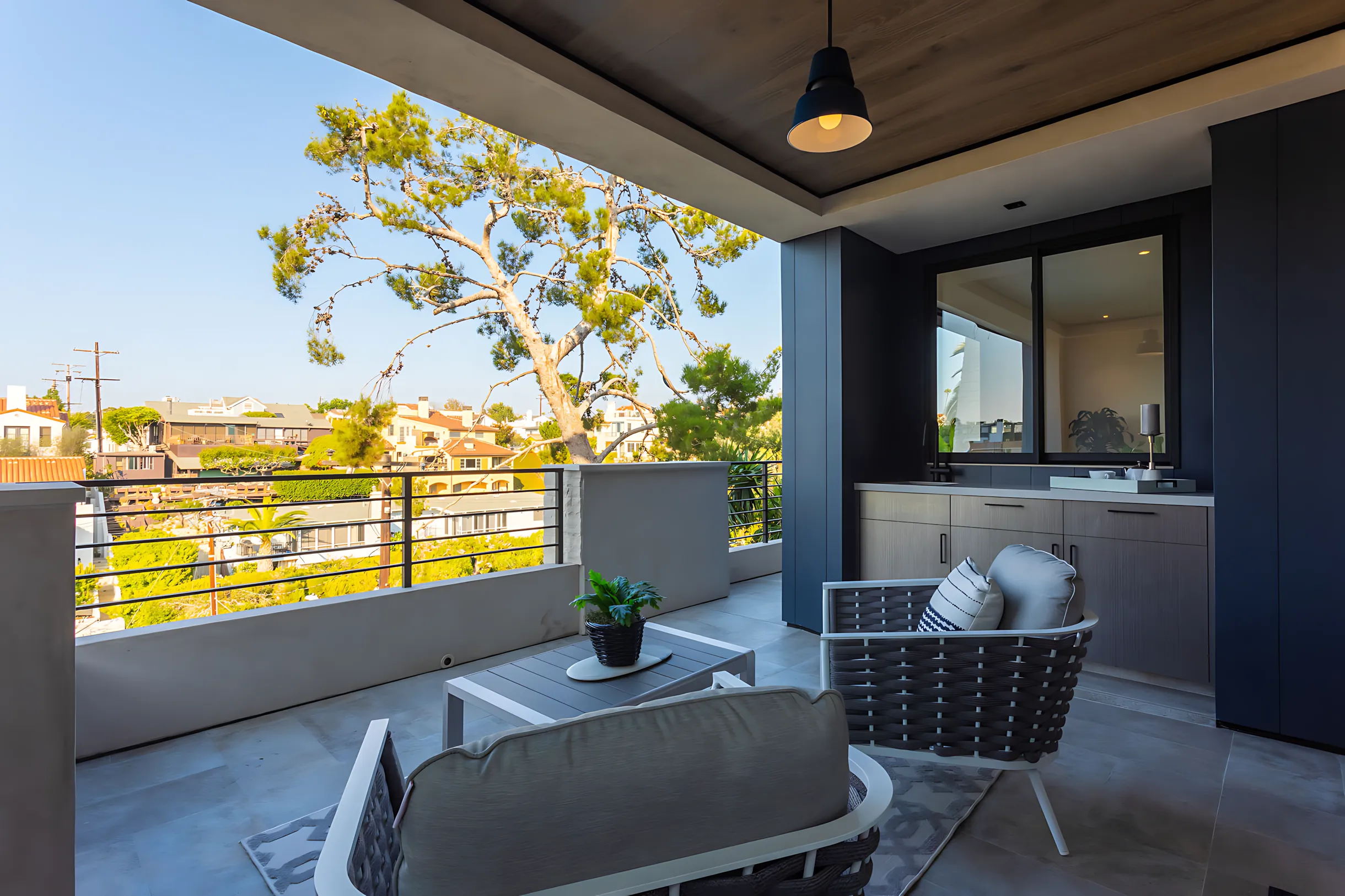 Wander Newport Beach Modern #4