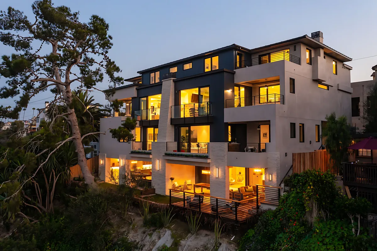 Wander Newport Beach Modern