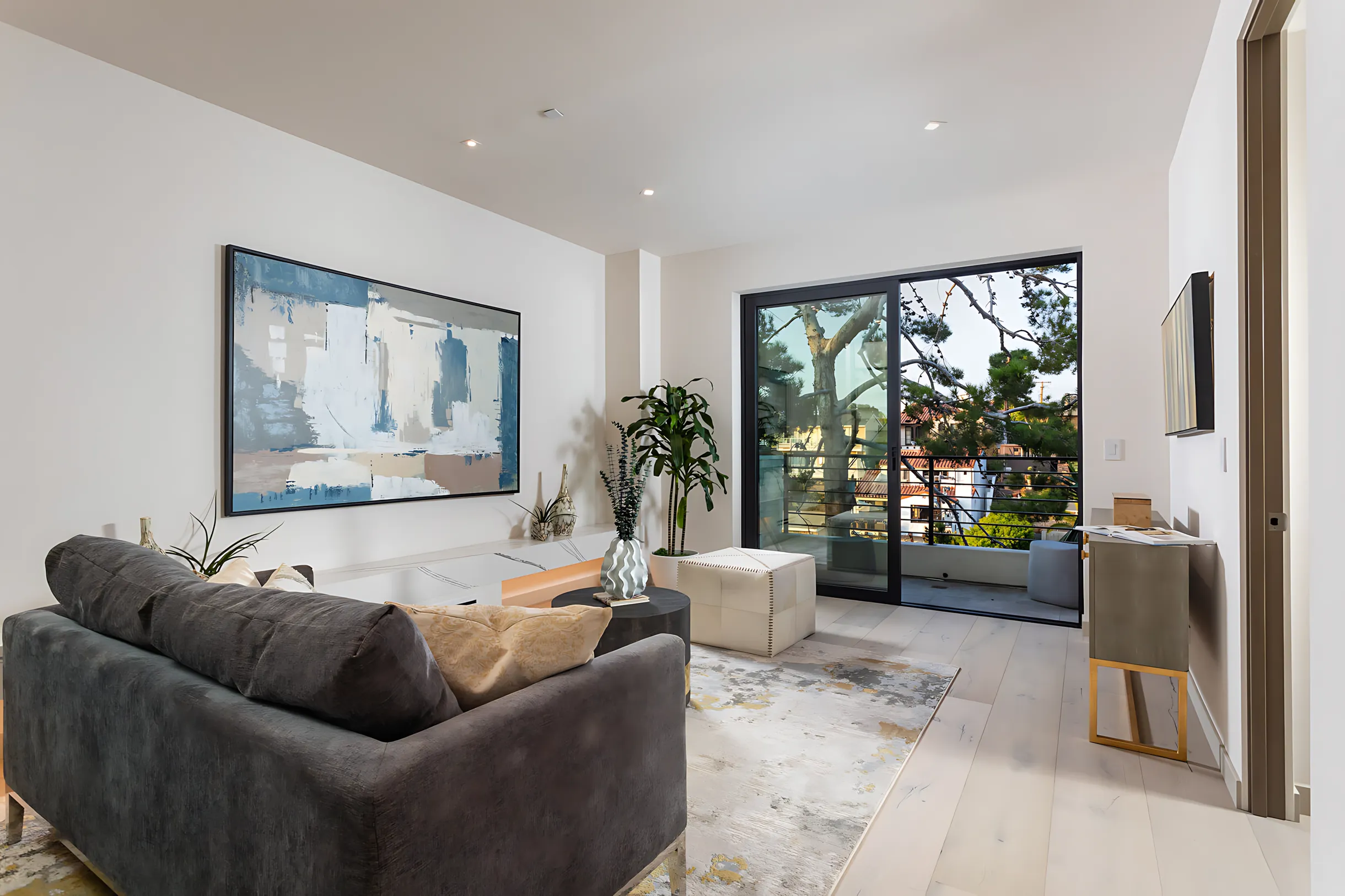 Wander Newport Beach Modern #17