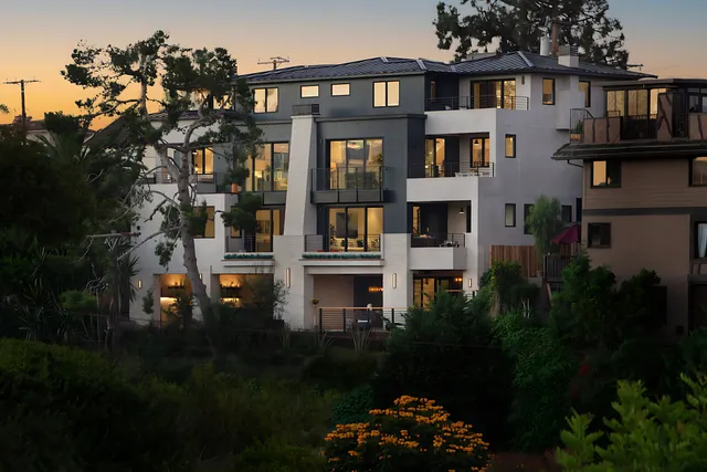 Wander Newport Beach Modern #5