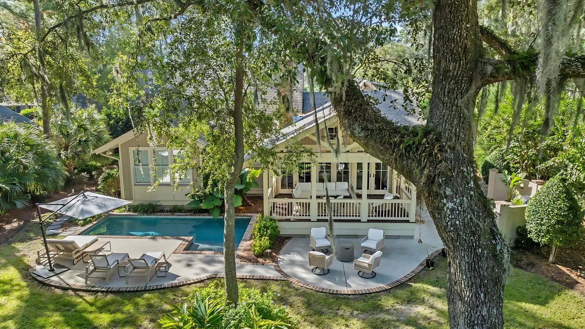 Wander Hilton Head Oak