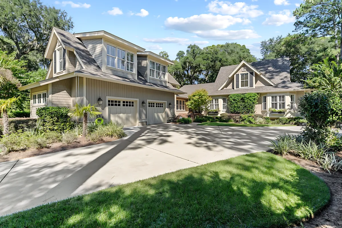 Wander Hilton Head Oak