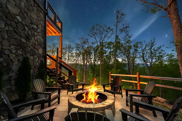 Wander Pigeon Forge Sanctuary