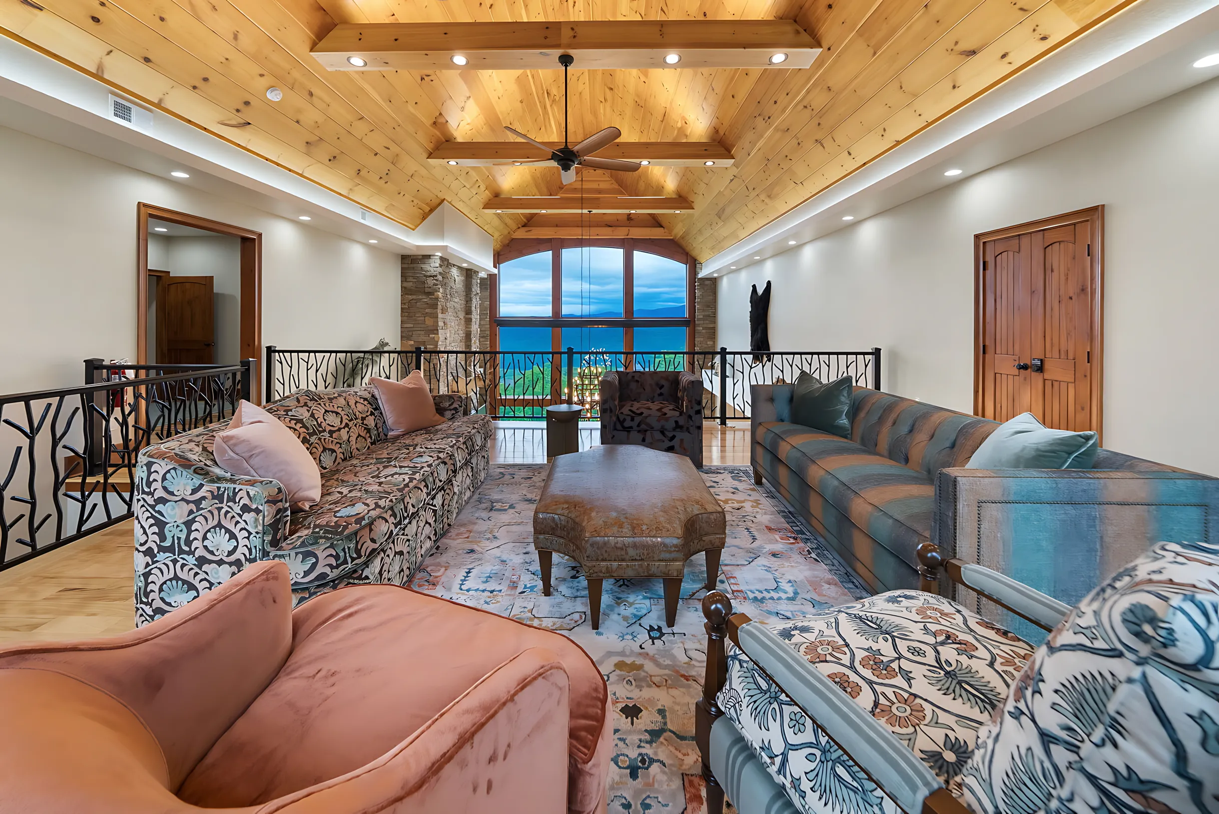 Wander Pigeon Forge Bluff #31