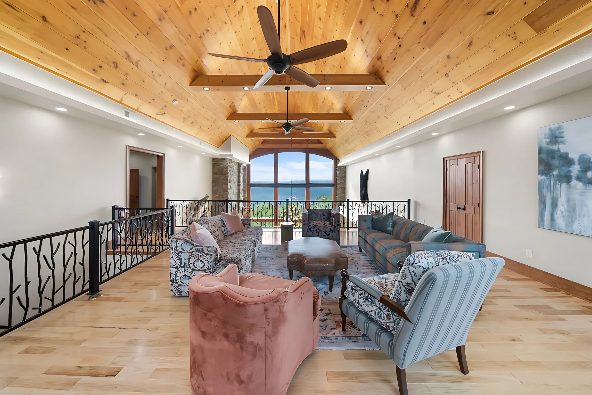 Wander Pigeon Forge Bluff #7