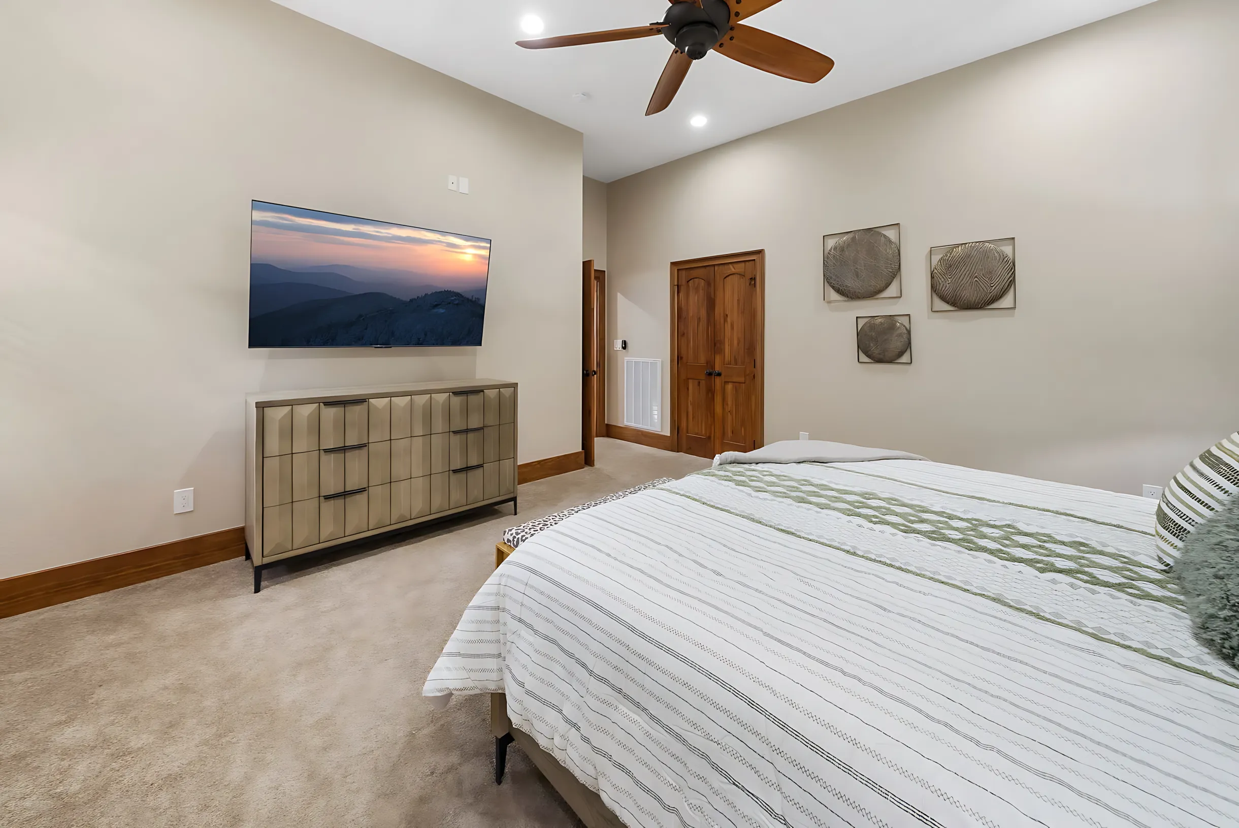 Wander Pigeon Forge Bluff #32