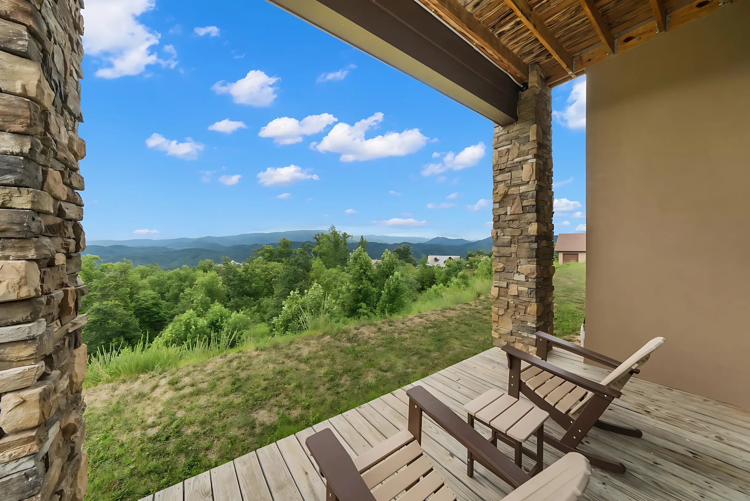 Wander Pigeon Forge Bluff #84