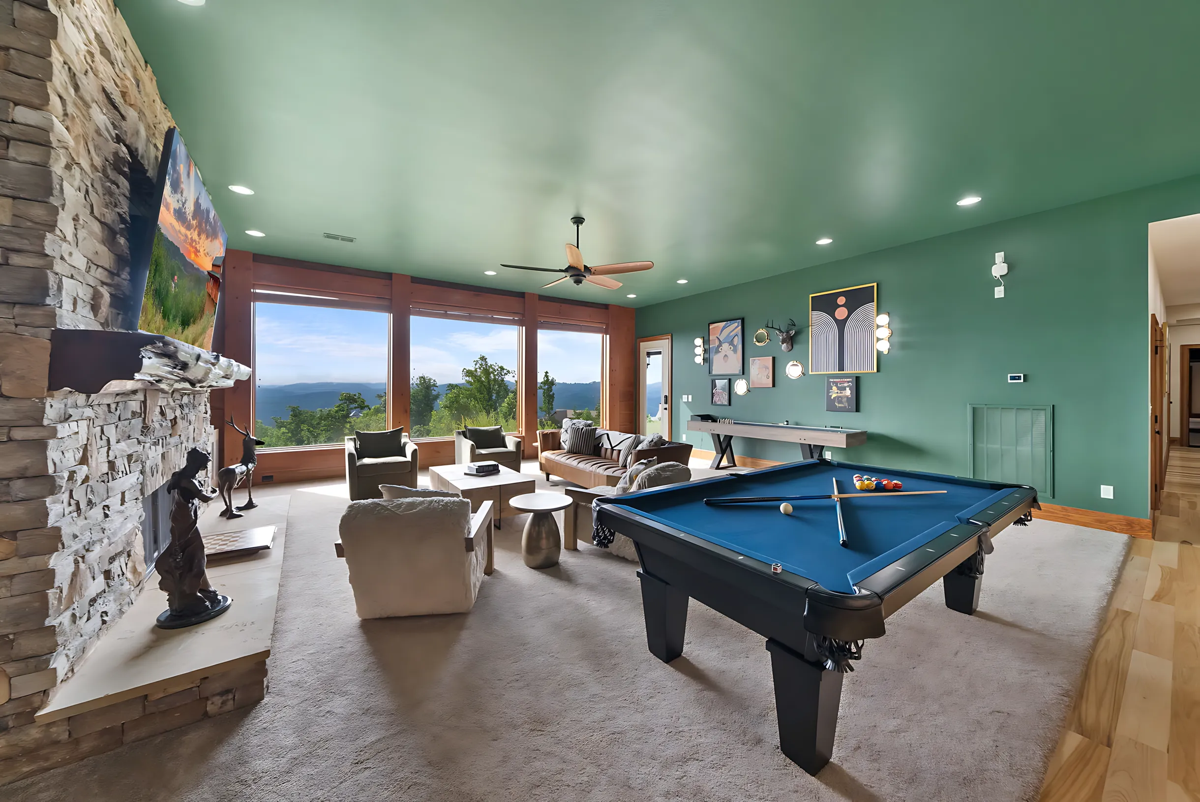 Wander Pigeon Forge Bluff #100