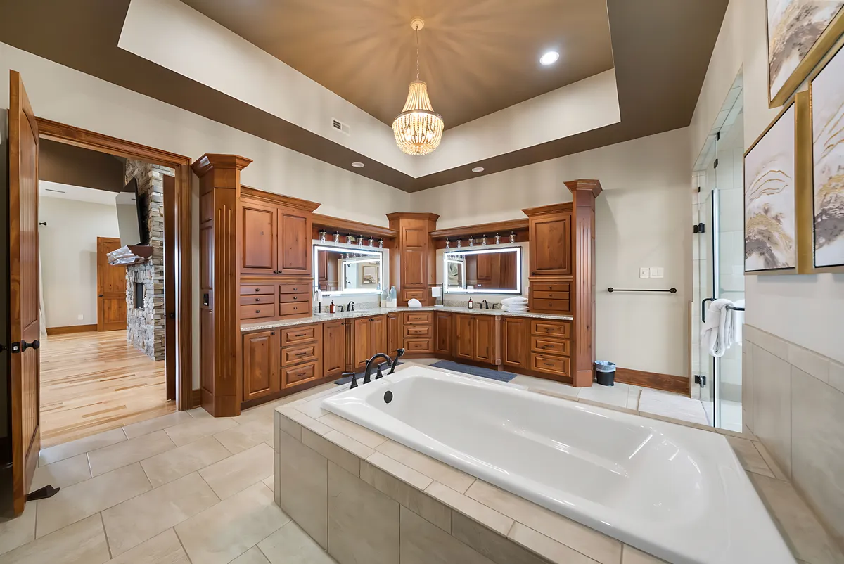 Wander Pigeon Forge Bluff