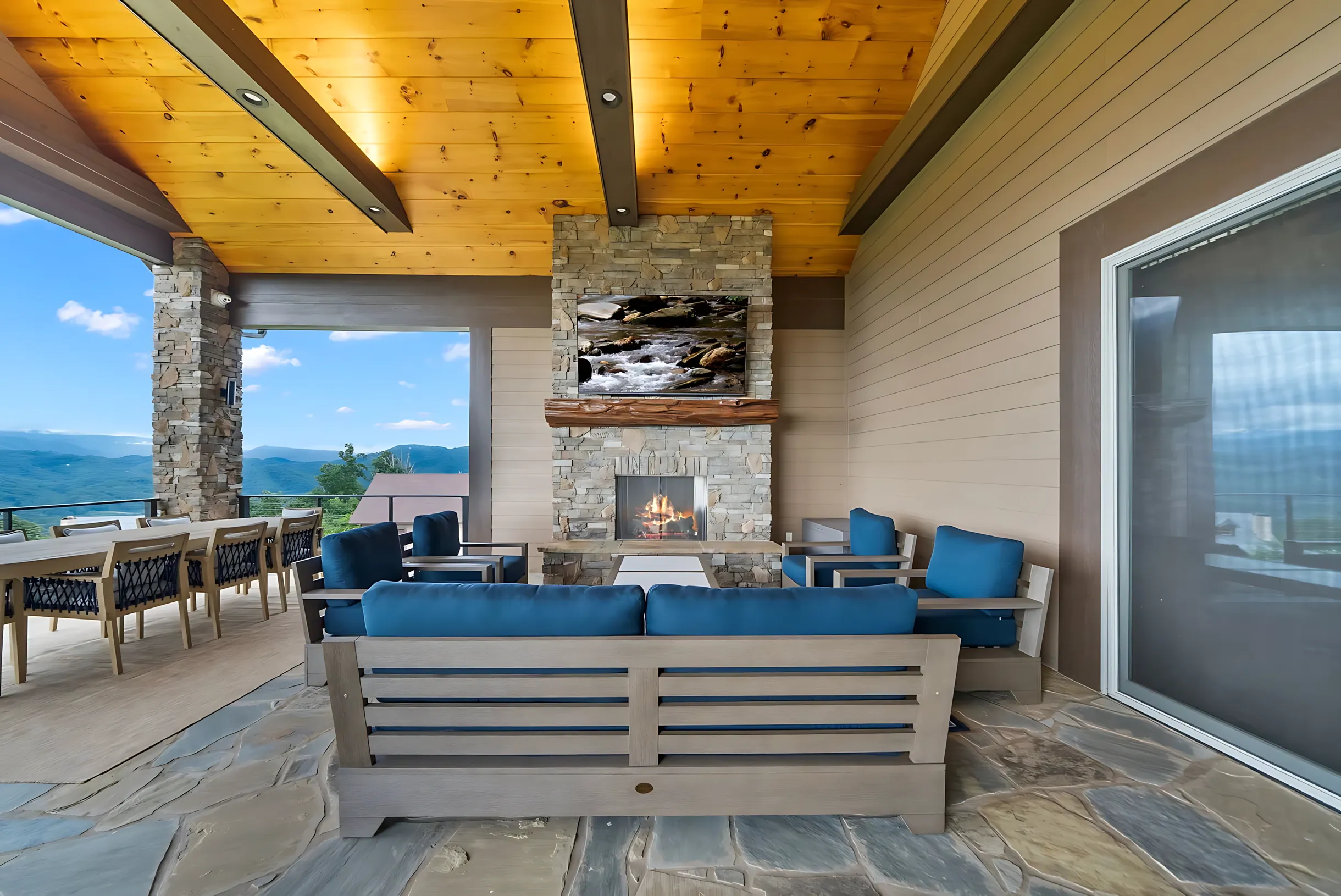 Wander Pigeon Forge Bluff #95