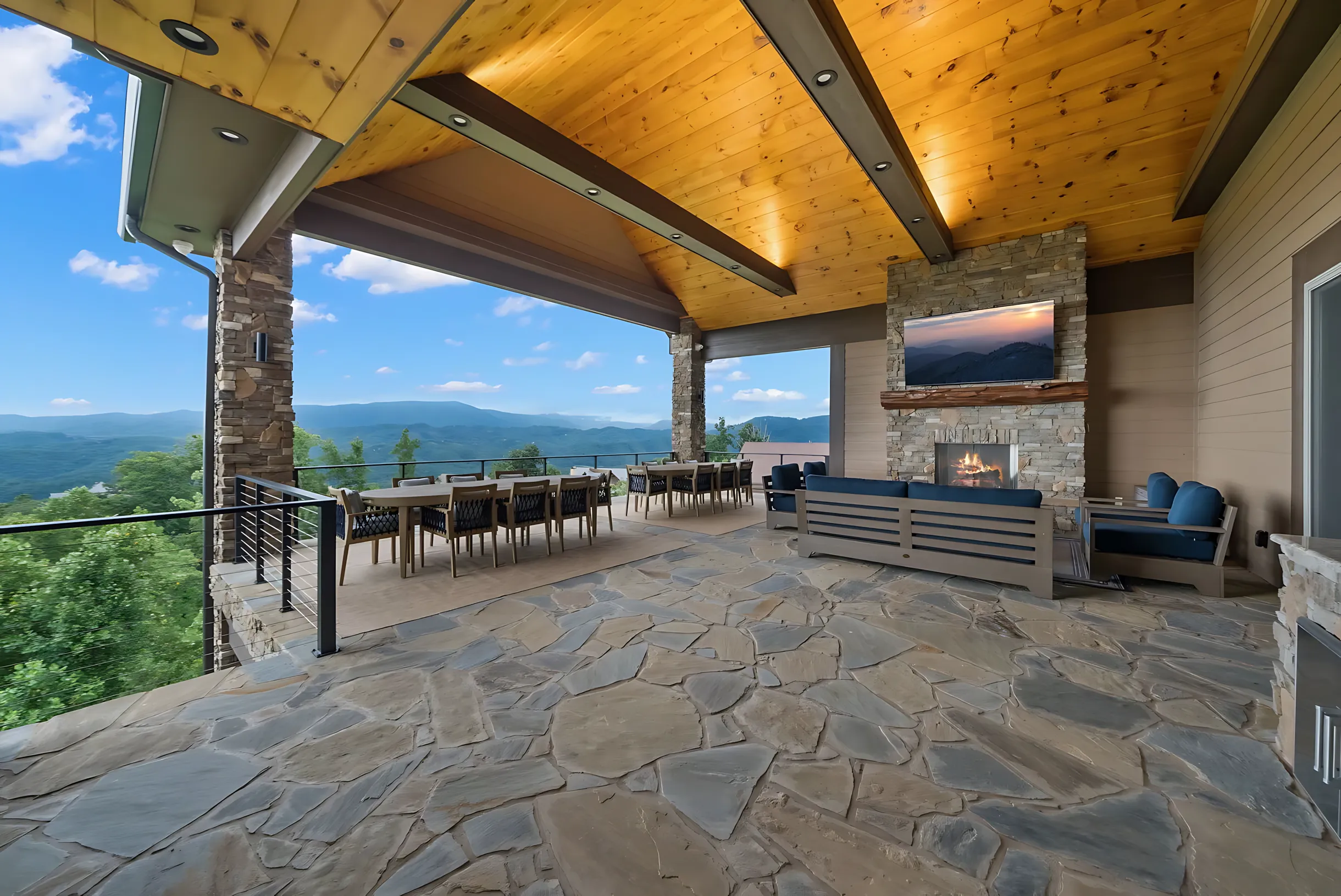 Wander Pigeon Forge Bluff #107