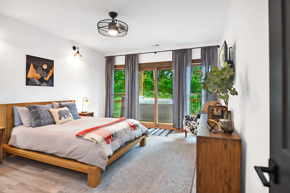 Bedroom 3 image