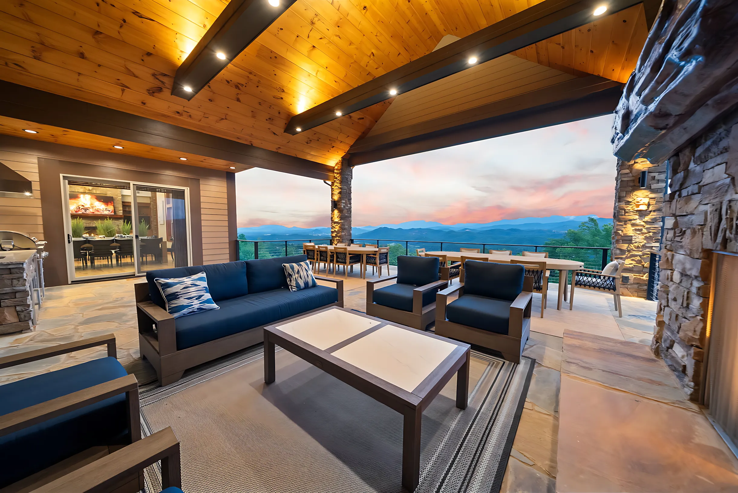 Wander Pigeon Forge Bluff #102