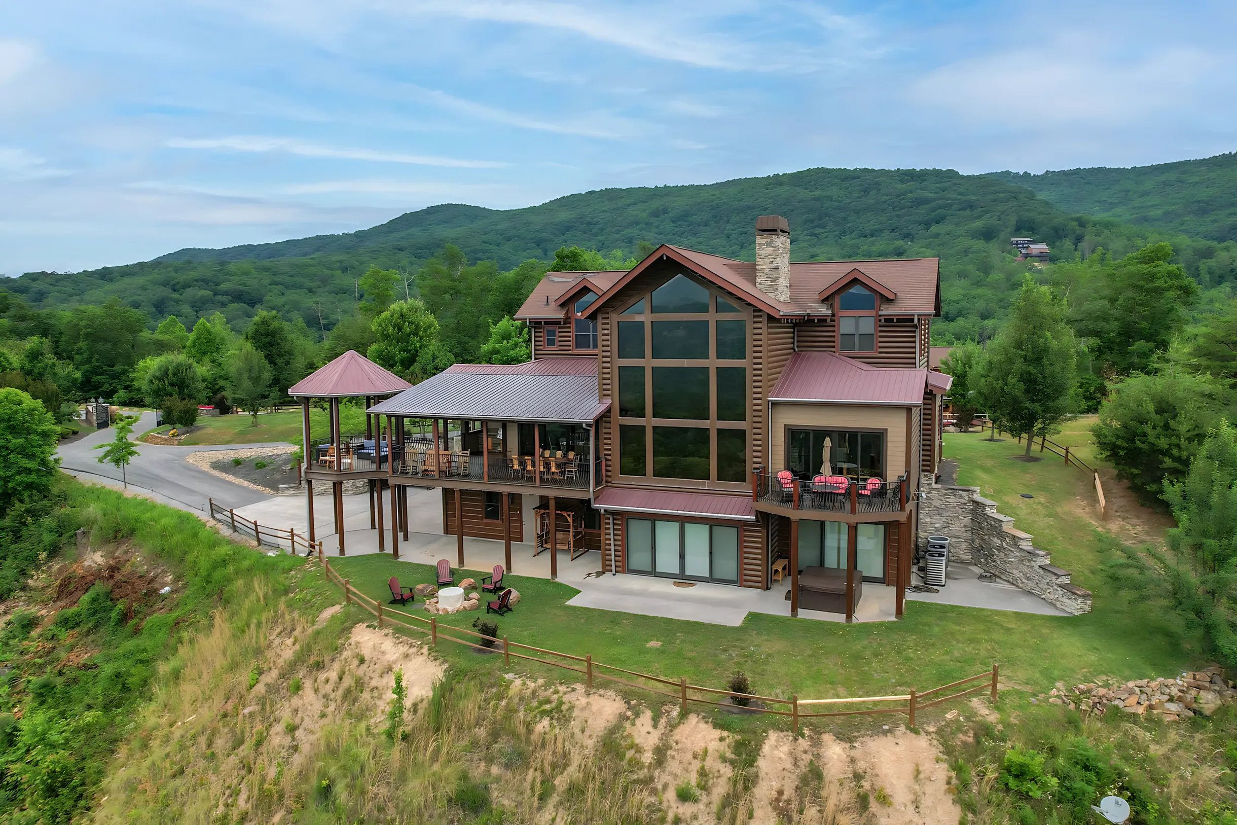 Wander Pigeon Forge Oasis #62