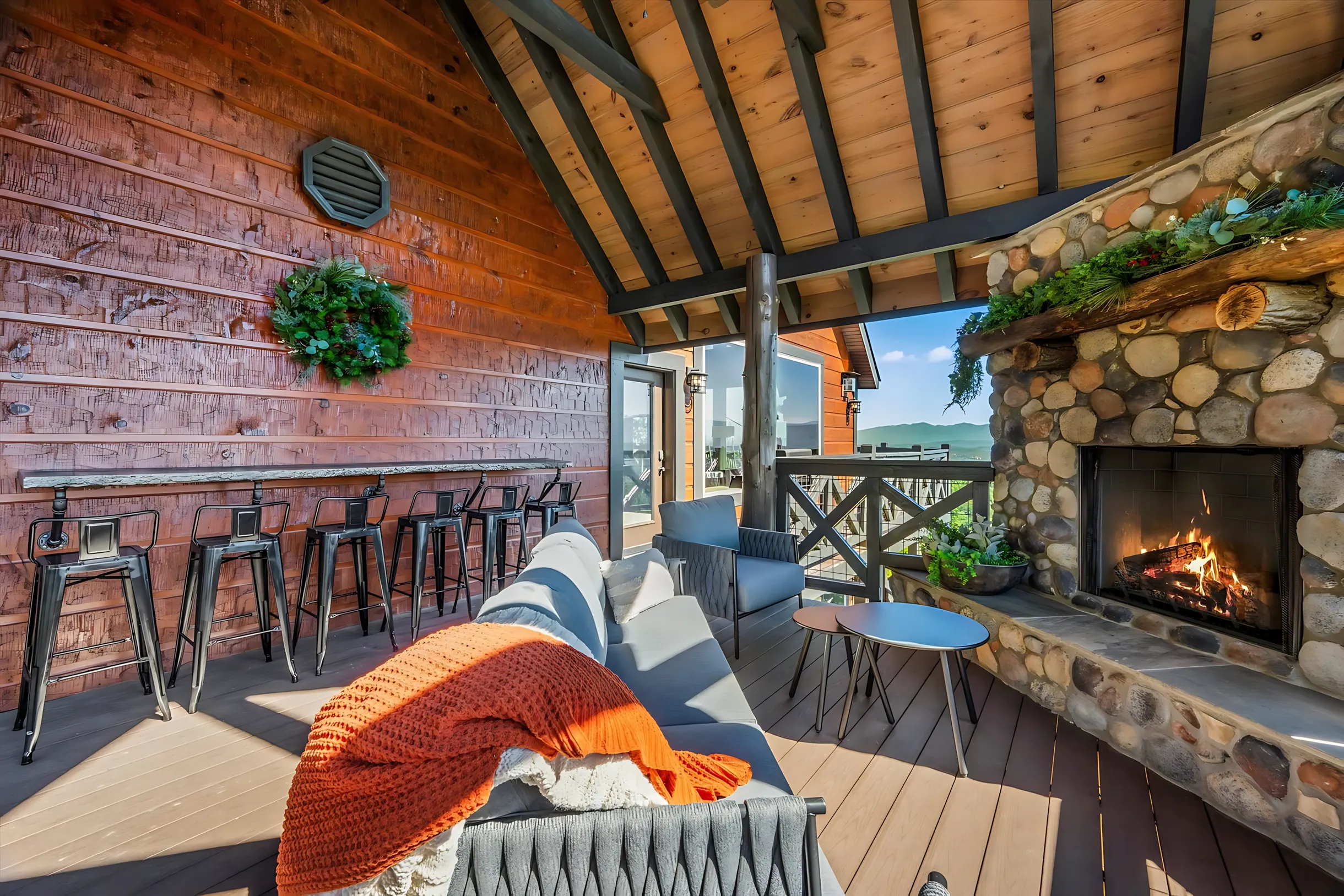 Wander Pigeon Forge Eagle #77