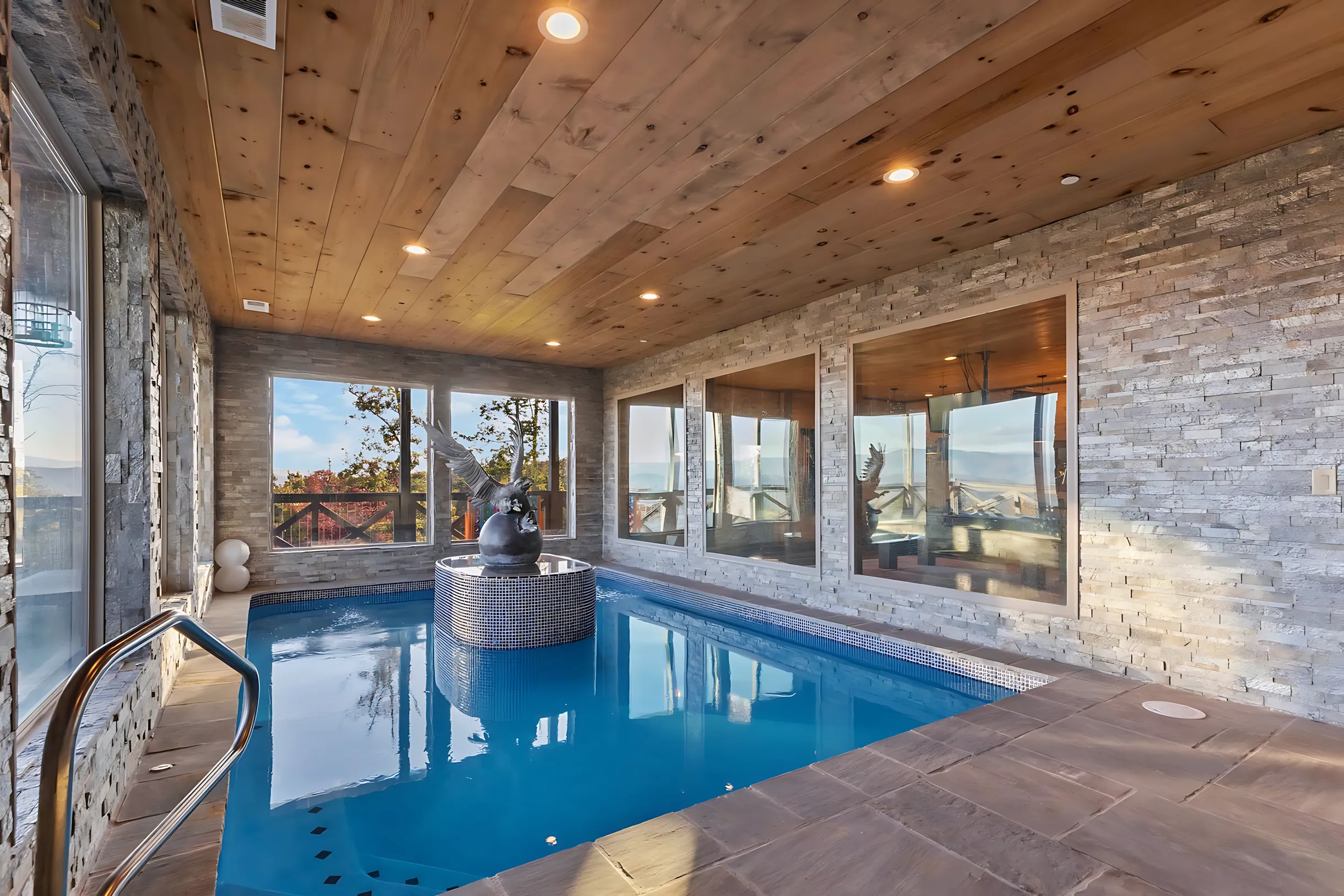 Wander Pigeon Forge Eagle #79