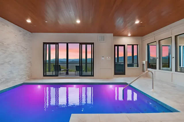 Wander Pigeon Forge Vista #2