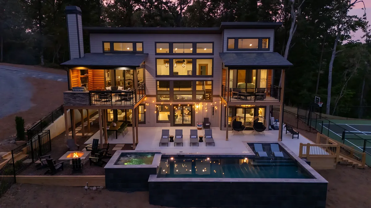 Wander Blue Ridge Escape