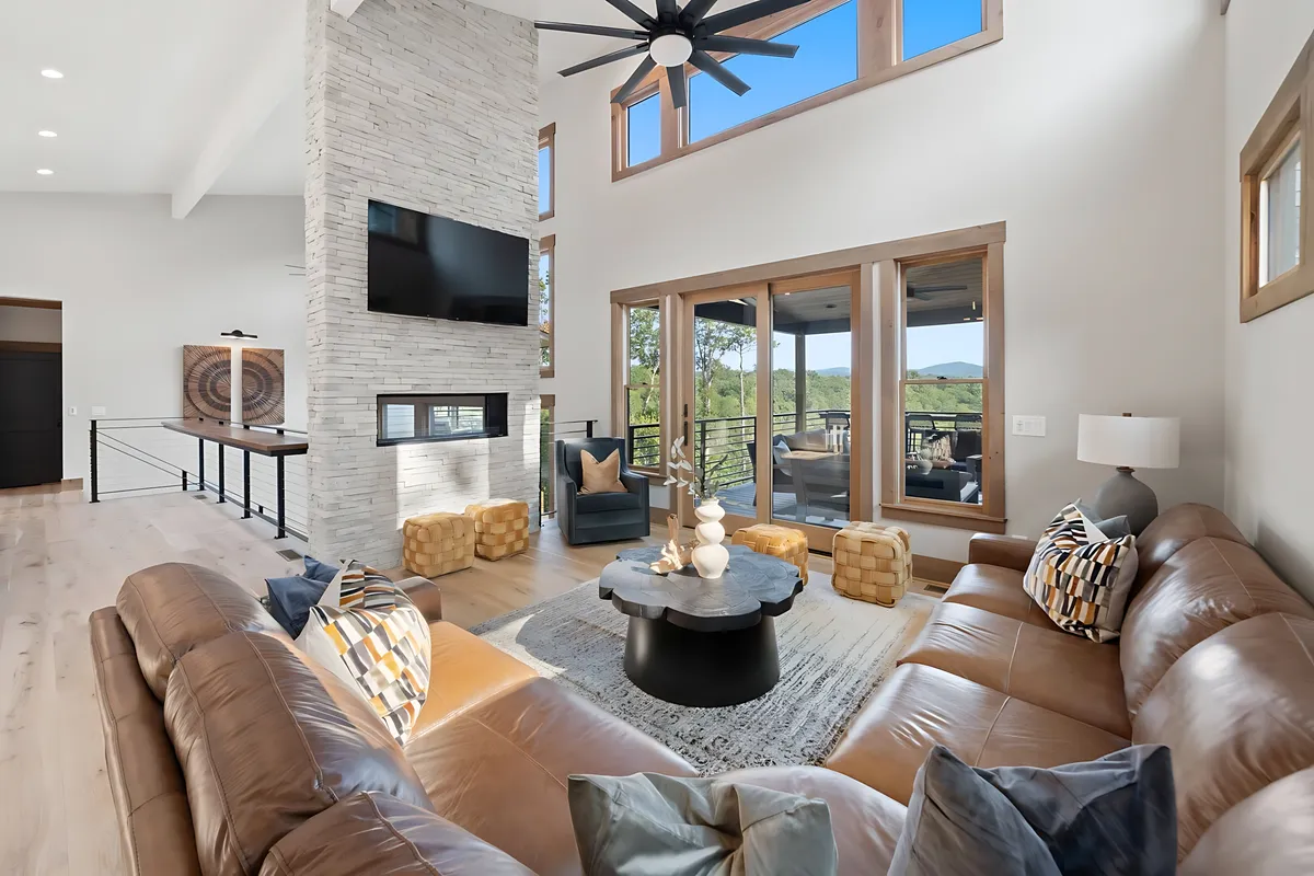 Wander Blue Ridge Escape