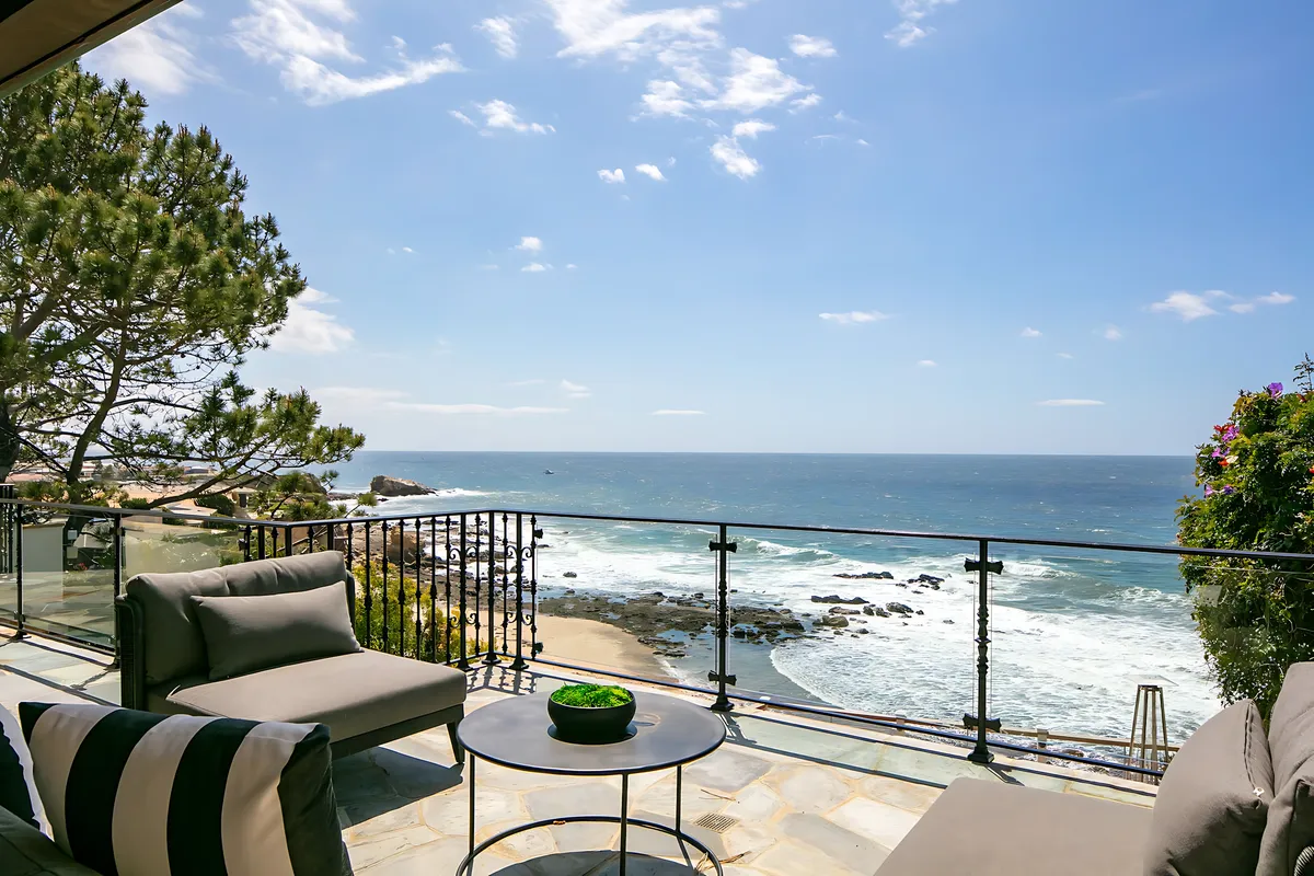 Wander Newport Shorecliff