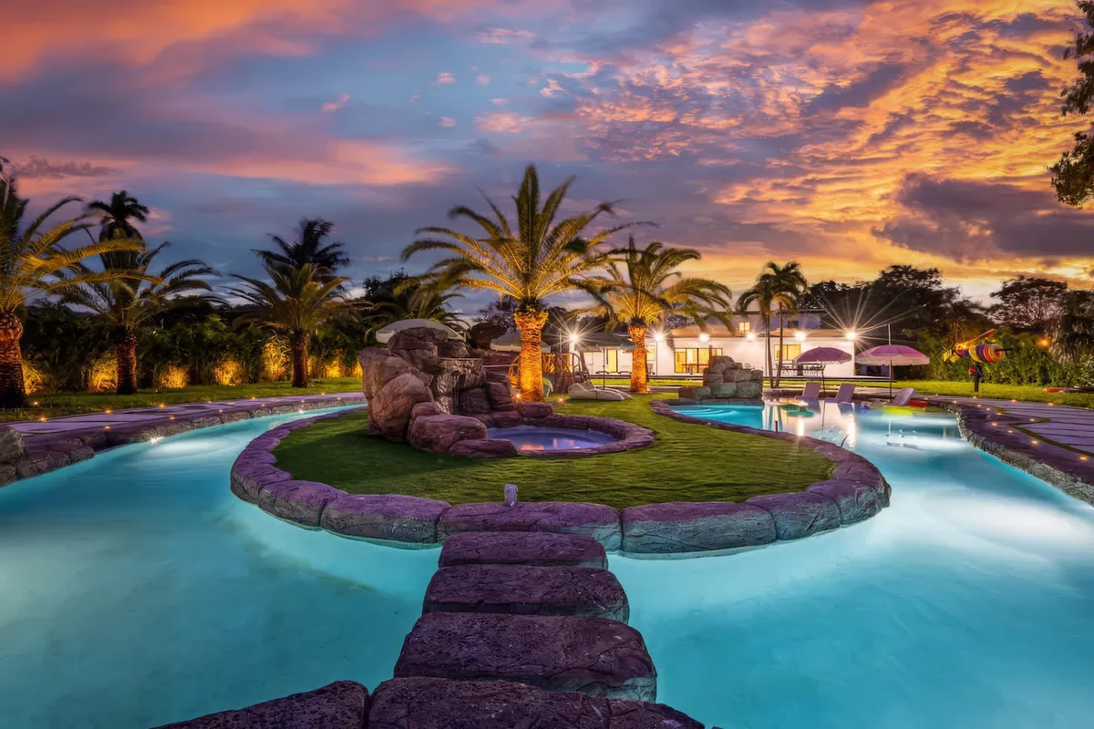 Wander Biscayne River