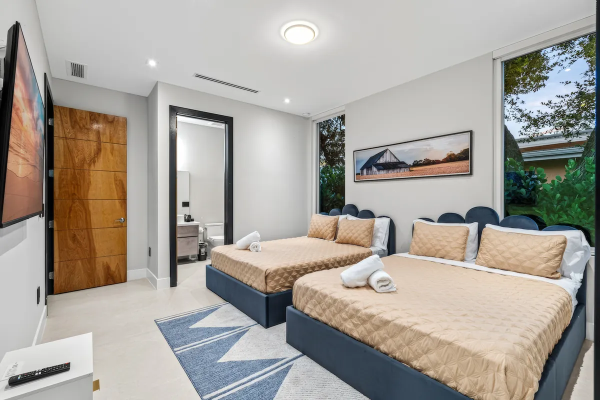 Bedroom 3 image