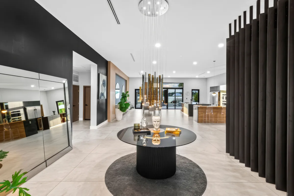 Wander North Miami Beach