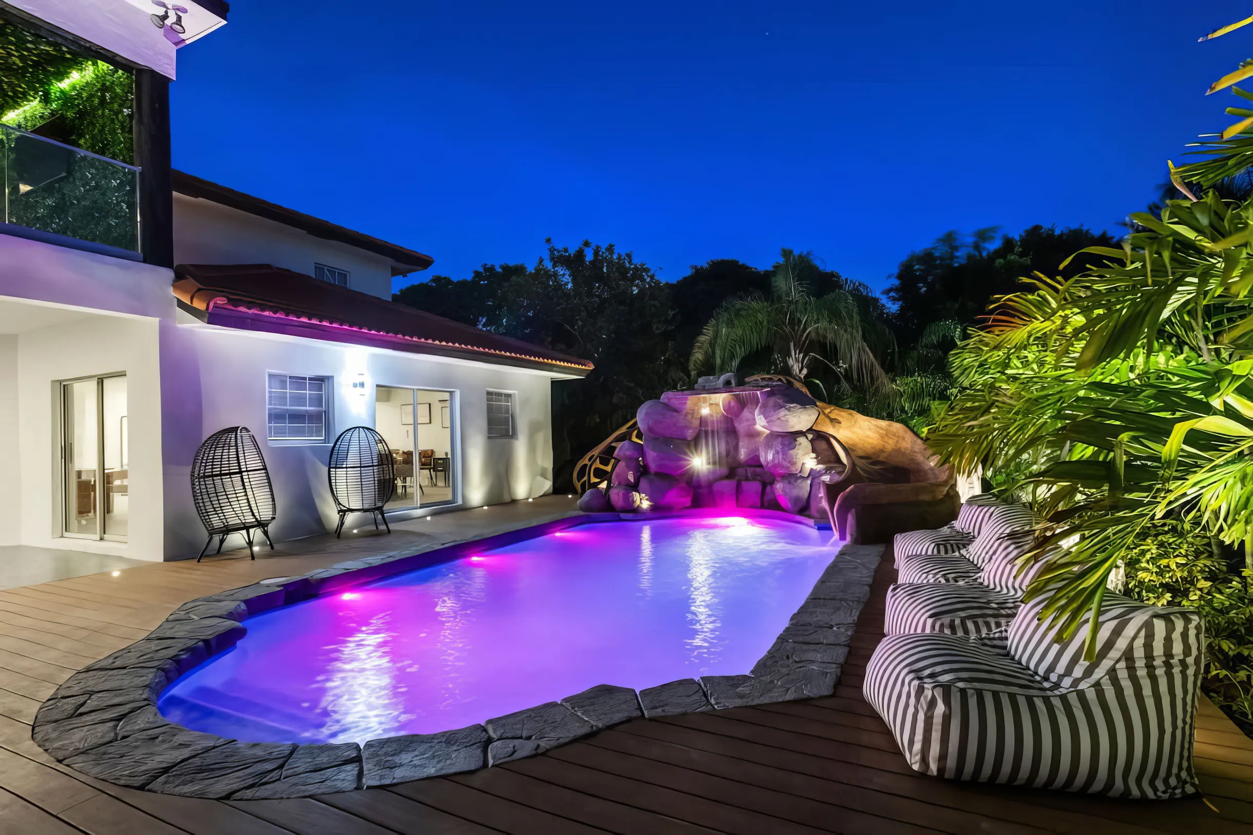 Wander Miami Manor #5