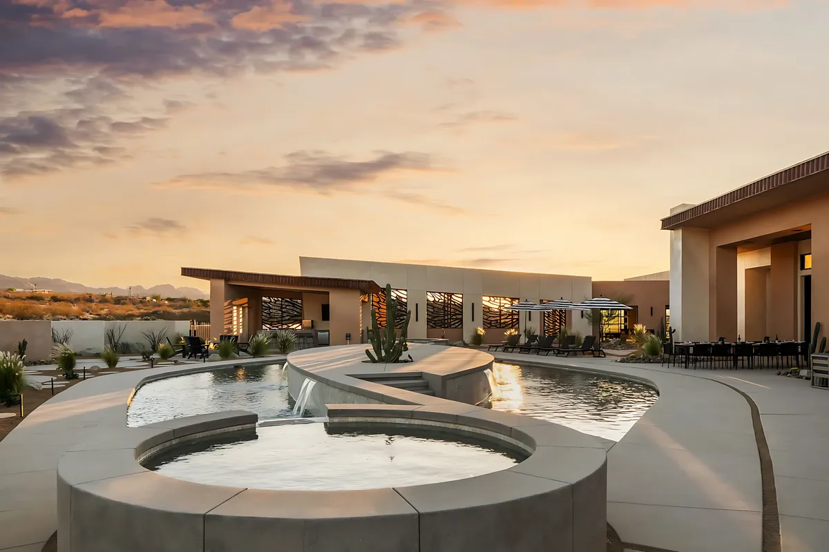 Wander Joshua Tree Peaks