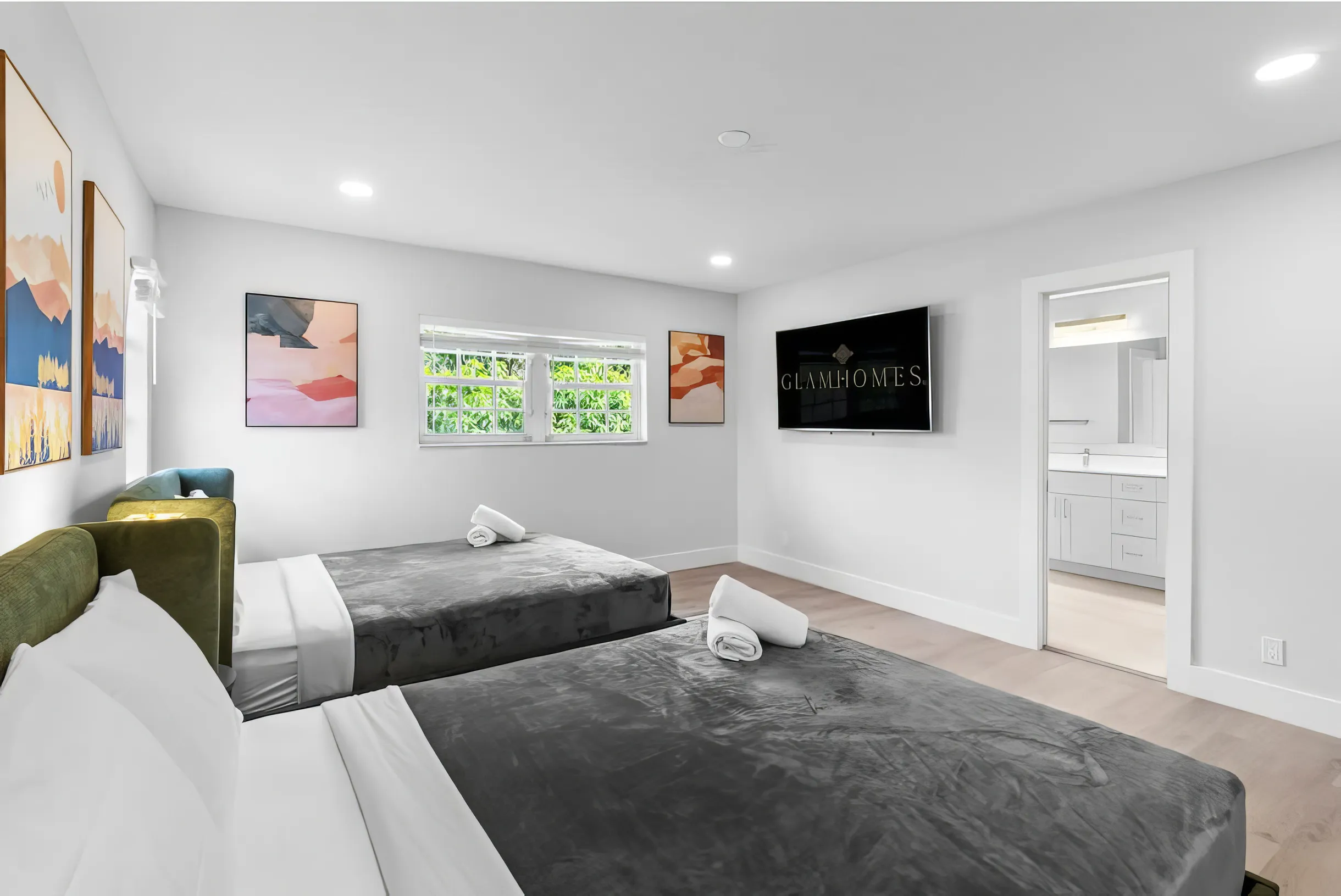 Wander Miami Manor #32