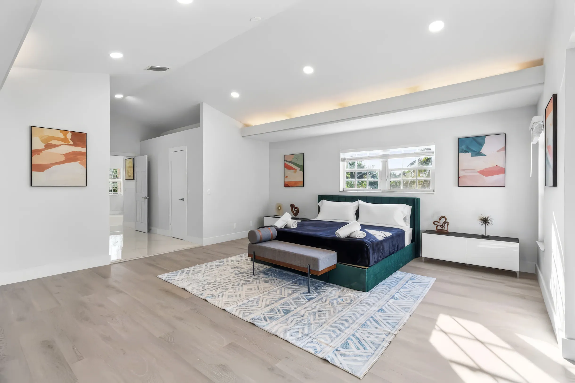 Wander Miami Manor #34