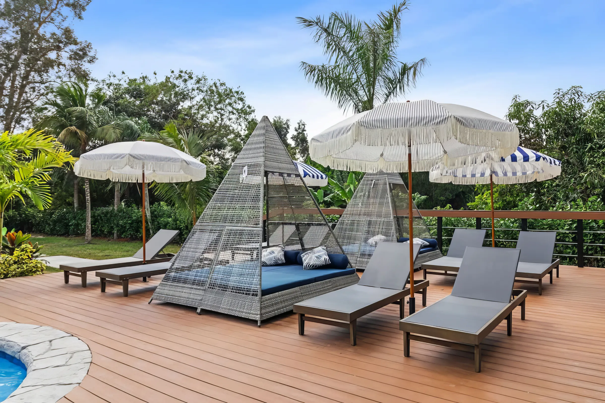 Wander Miami Manor #57