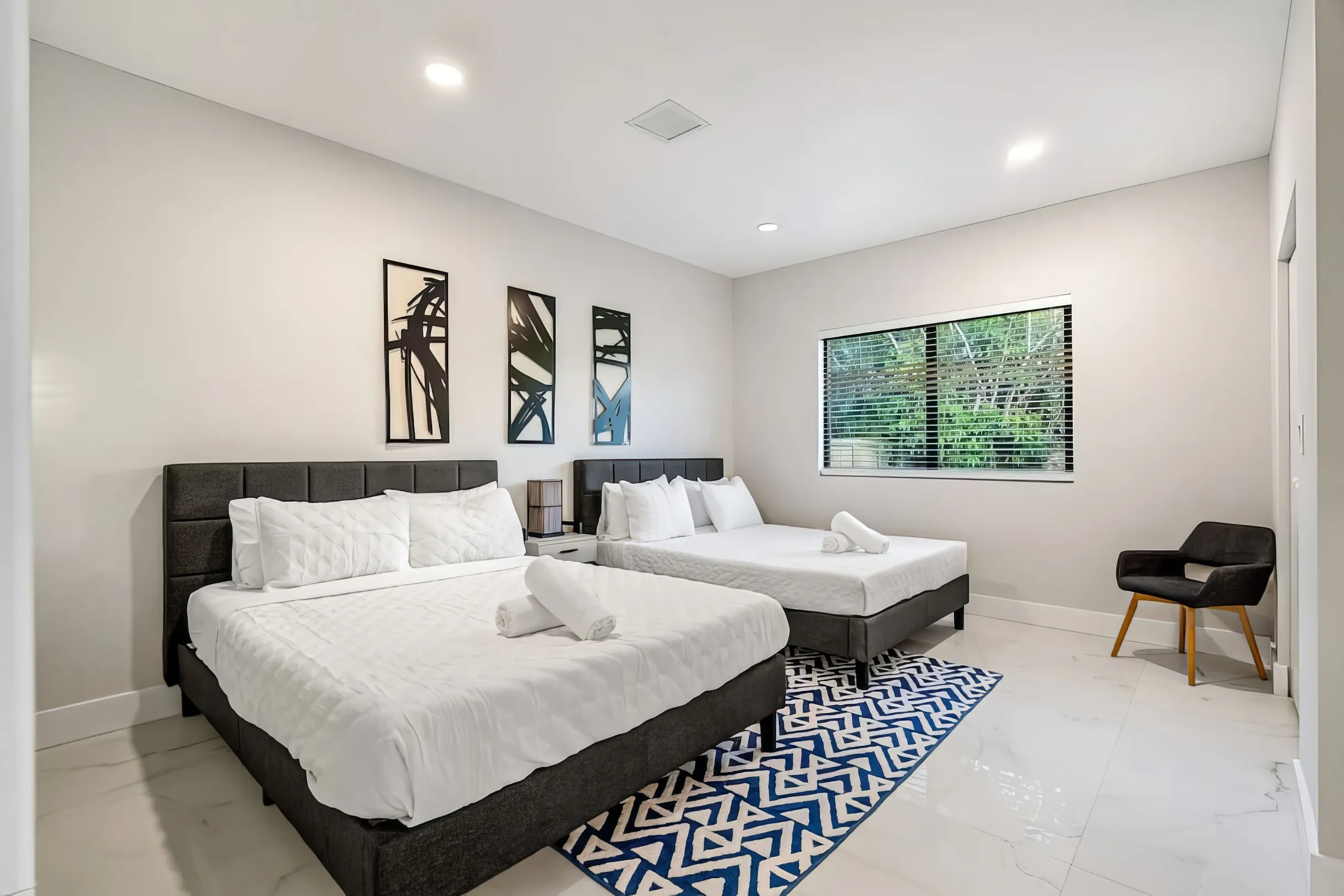 Wander Biscayne Palms #12