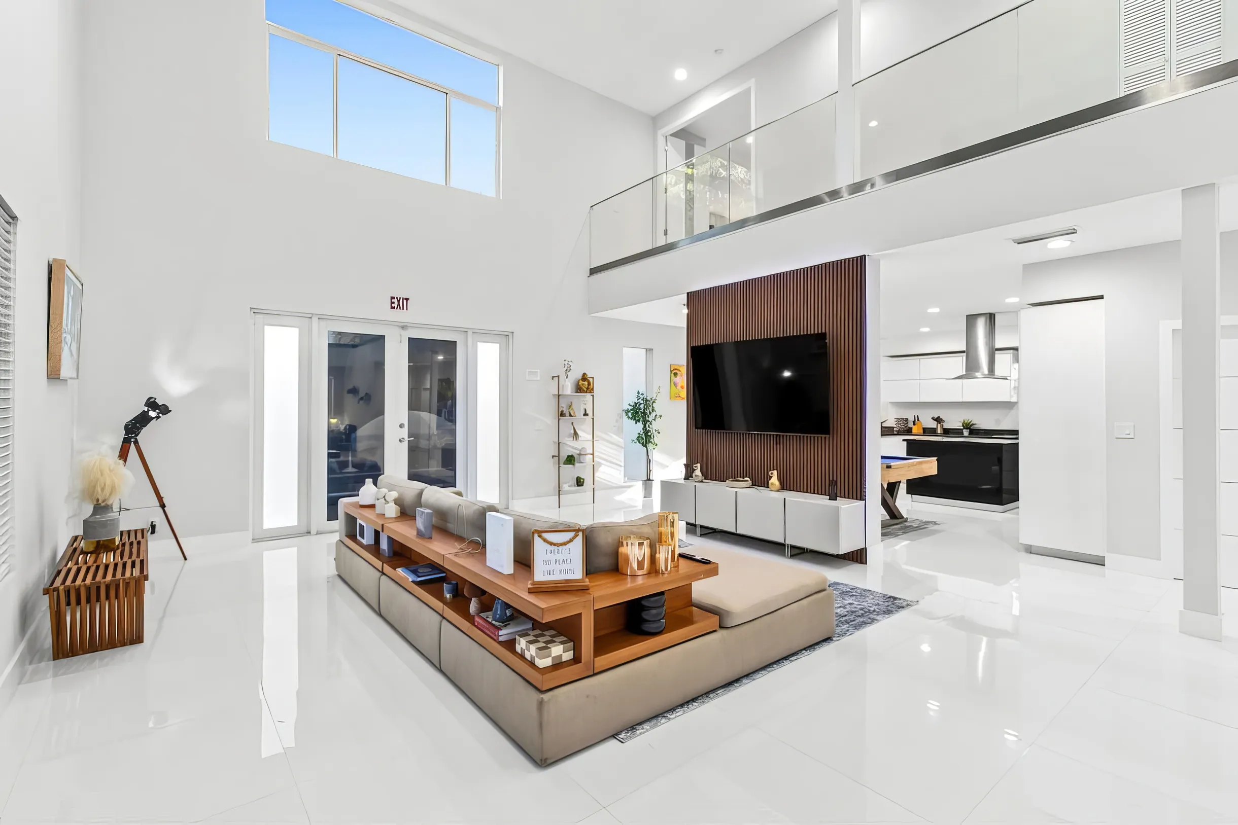 Wander Hollywood Beach Modern #3
