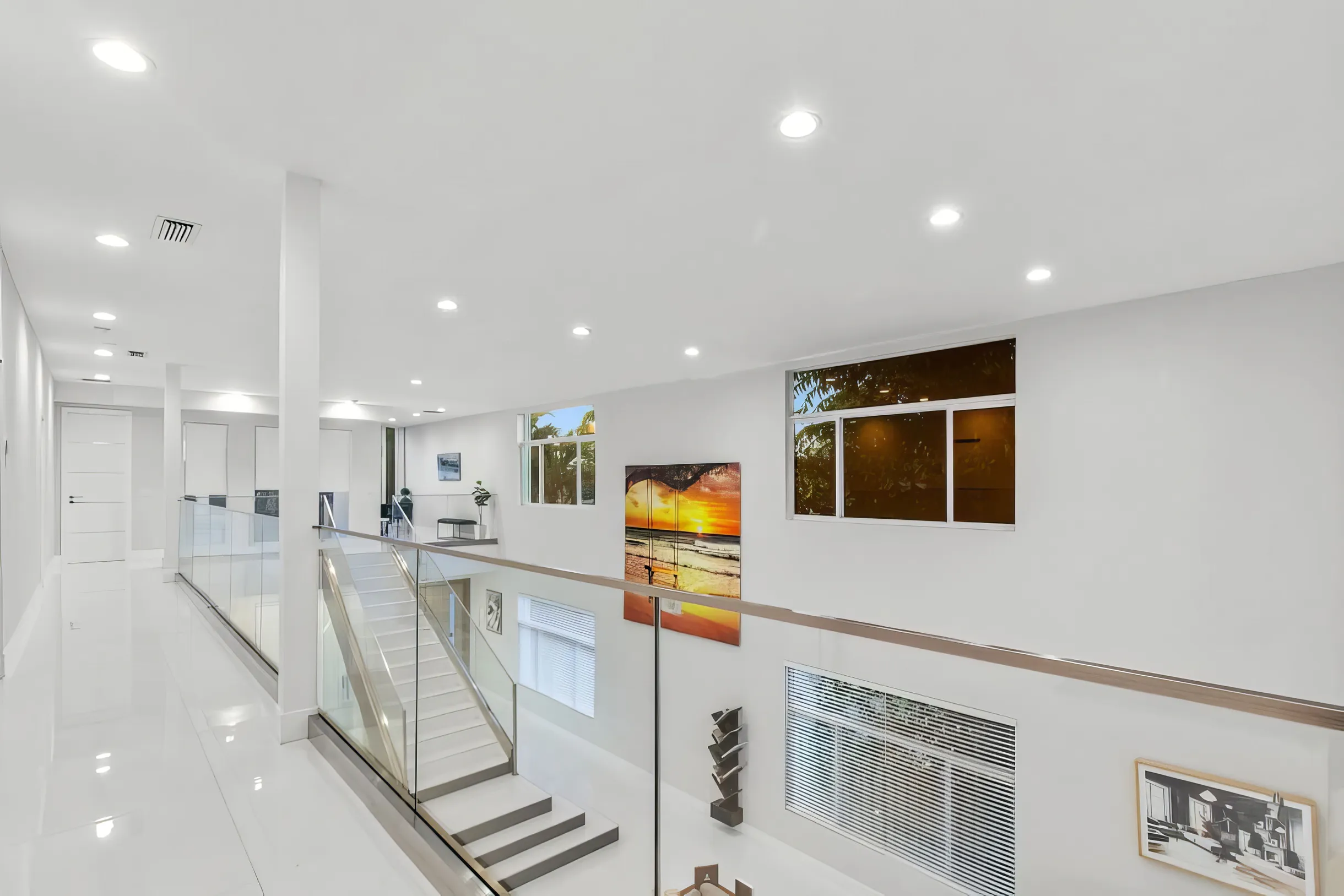 Wander Hollywood Beach Modern #46