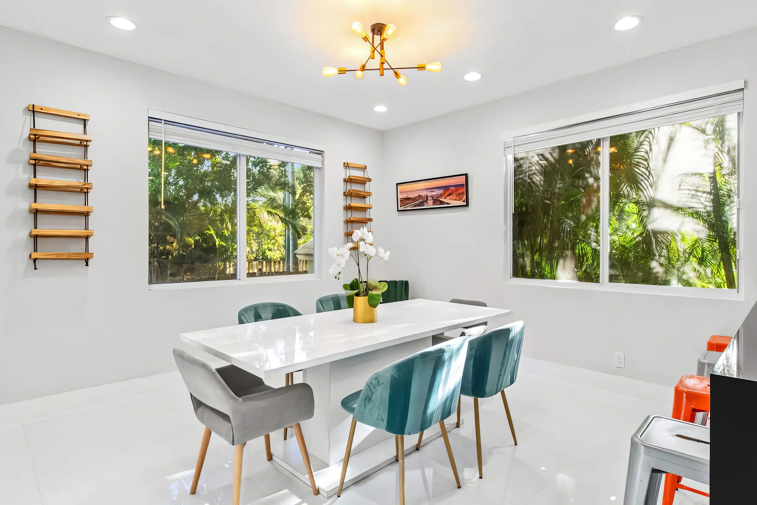 Wander Hollywood Beach Modern #11